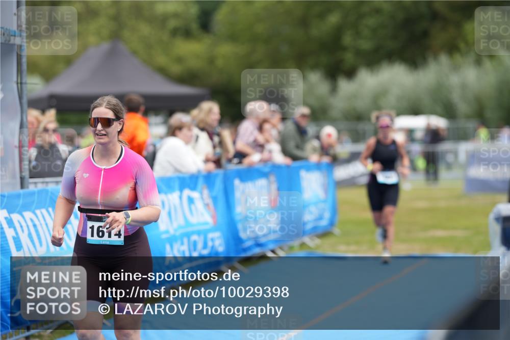 30.08.2026 - Elbe Triathlon Hamburg LAZAROV Photography http://msf.ph/oto/10029398 30.08.2026 12:32:12 Ziel 1614, 1669 meine-sportfotos.de