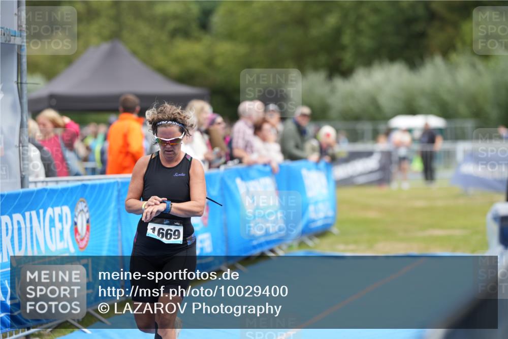 30.08.2026 - Elbe Triathlon Hamburg LAZAROV Photography http://msf.ph/oto/10029400 30.08.2026 12:32:15 Ziel 1614, 1669 meine-sportfotos.de