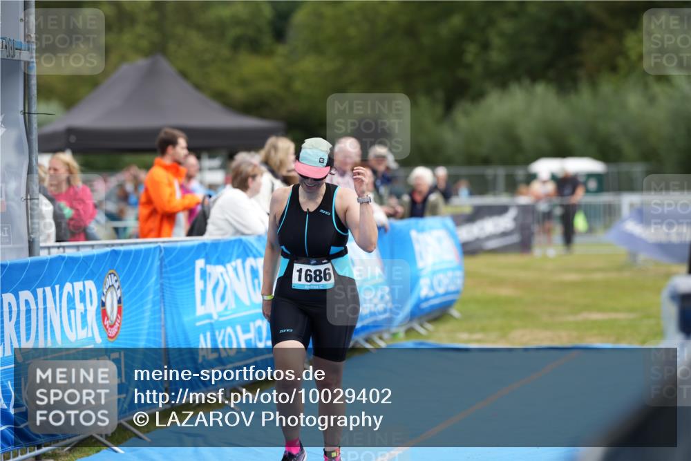 30.08.2026 - Elbe Triathlon Hamburg LAZAROV Photography http://msf.ph/oto/10029402 30.08.2026 12:32:31 Ziel 1686 meine-sportfotos.de