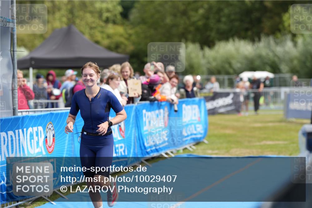30.08.2026 - Elbe Triathlon Hamburg LAZAROV Photography http://msf.ph/oto/10029407 30.08.2026 12:33:09 Ziel 1497 meine-sportfotos.de