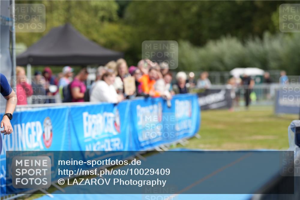 30.08.2026 - Elbe Triathlon Hamburg LAZAROV Photography http://msf.ph/oto/10029409 30.08.2026 12:33:09 Ziel 1497 meine-sportfotos.de