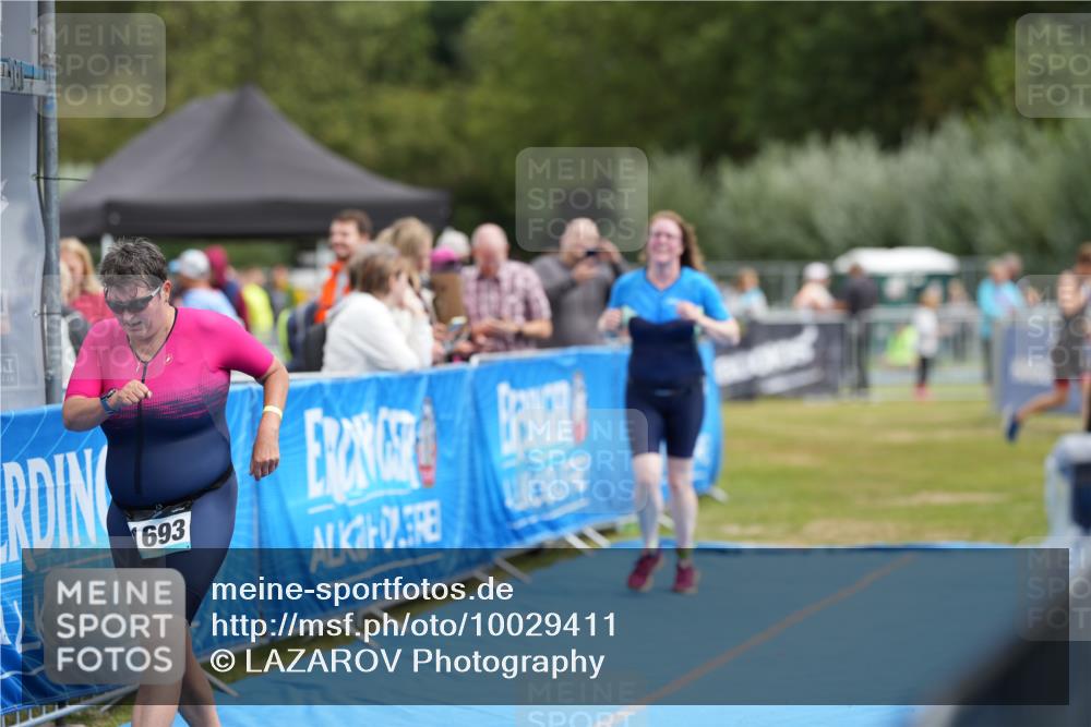 30.08.2026 - Elbe Triathlon Hamburg LAZAROV Photography http://msf.ph/oto/10029411 30.08.2026 12:33:35 Ziel 1651, 1693 meine-sportfotos.de