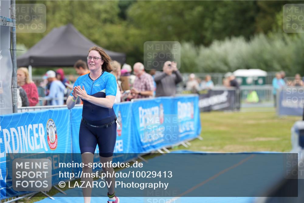 30.08.2026 - Elbe Triathlon Hamburg LAZAROV Photography http://msf.ph/oto/10029413 30.08.2026 12:33:38 Ziel 1651, 1693 meine-sportfotos.de