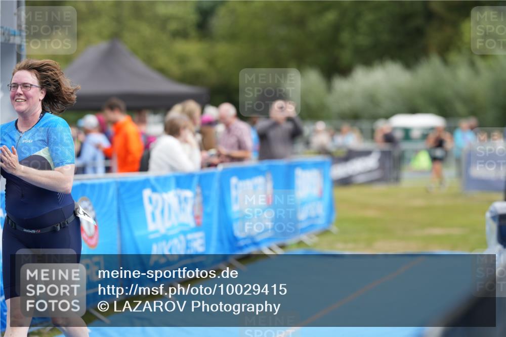 30.08.2026 - Elbe Triathlon Hamburg LAZAROV Photography http://msf.ph/oto/10029415 30.08.2026 12:33:39 Ziel 1651, 1693 meine-sportfotos.de