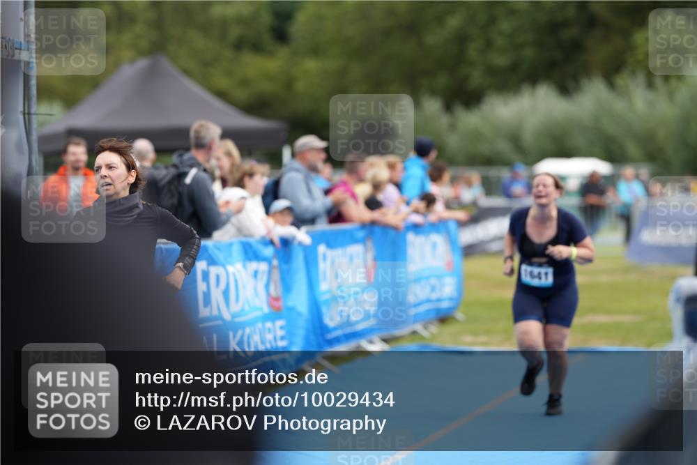 30.08.2026 - Elbe Triathlon Hamburg LAZAROV Photography http://msf.ph/oto/10029434 30.08.2026 12:38:37 Ziel 1594, 1641 meine-sportfotos.de