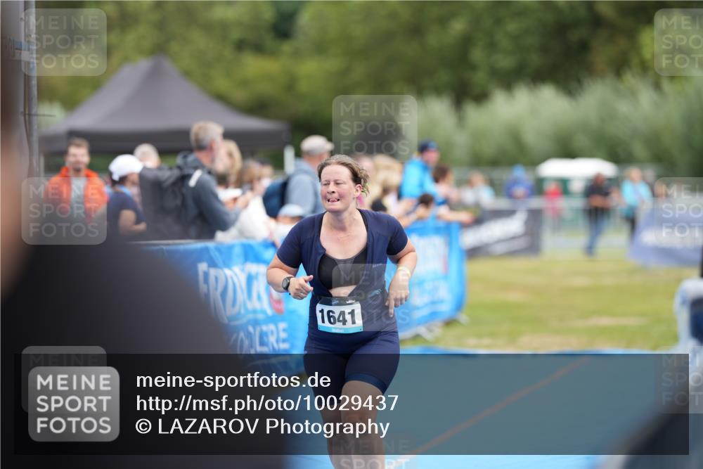30.08.2026 - Elbe Triathlon Hamburg LAZAROV Photography http://msf.ph/oto/10029437 30.08.2026 12:38:39 Ziel 1594, 1641 meine-sportfotos.de
