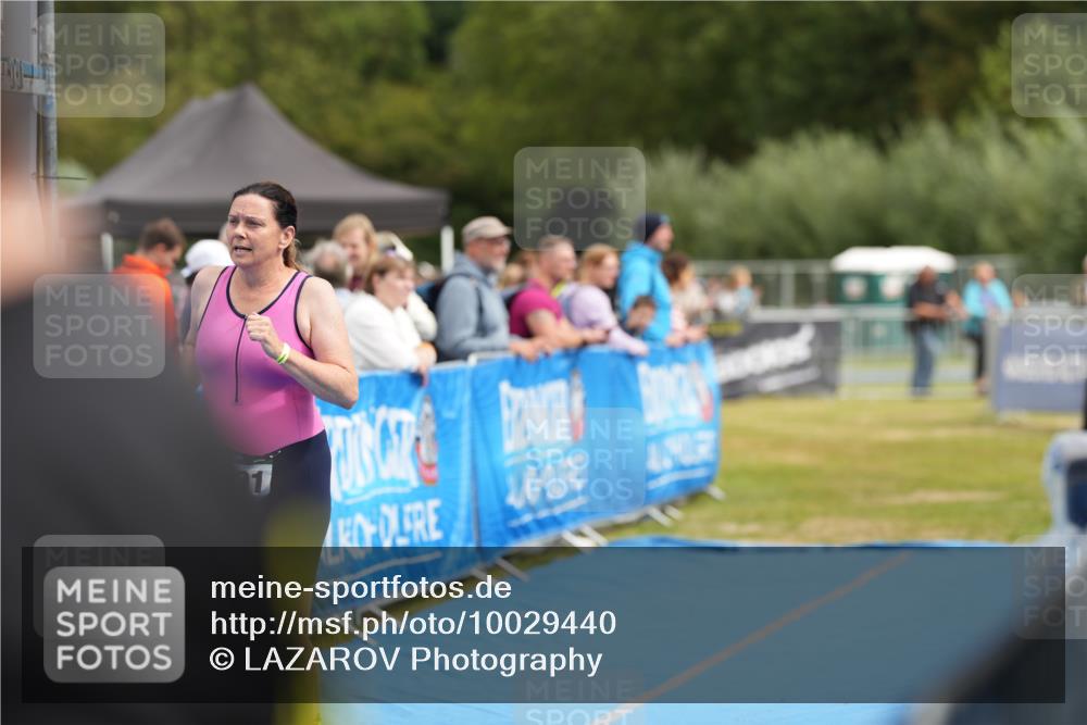 30.08.2026 - Elbe Triathlon Hamburg LAZAROV Photography http://msf.ph/oto/10029440 30.08.2026 12:39:46 Ziel 1691 meine-sportfotos.de