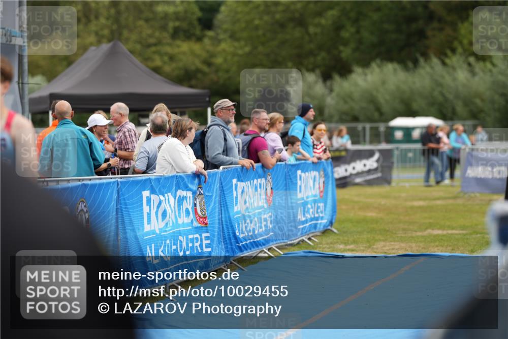 30.08.2026 - Elbe Triathlon Hamburg LAZAROV Photography http://msf.ph/oto/10029455 30.08.2026 12:40:23 Ziel 1725 meine-sportfotos.de