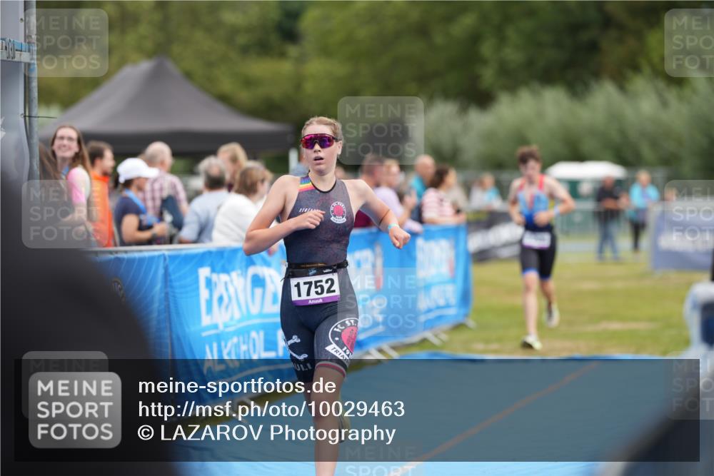 30.08.2026 - Elbe Triathlon Hamburg LAZAROV Photography http://msf.ph/oto/10029463 30.08.2026 12:41:10 Ziel 1726, 1752 meine-sportfotos.de