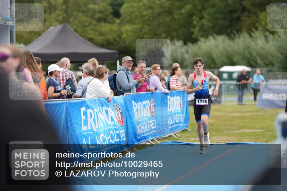 30.08.2026 - Elbe Triathlon Hamburg LAZAROV Photography http://msf.ph/oto/10029465 30.08.2026 12:41:11 Ziel 1726, 1752 meine-sportfotos.de