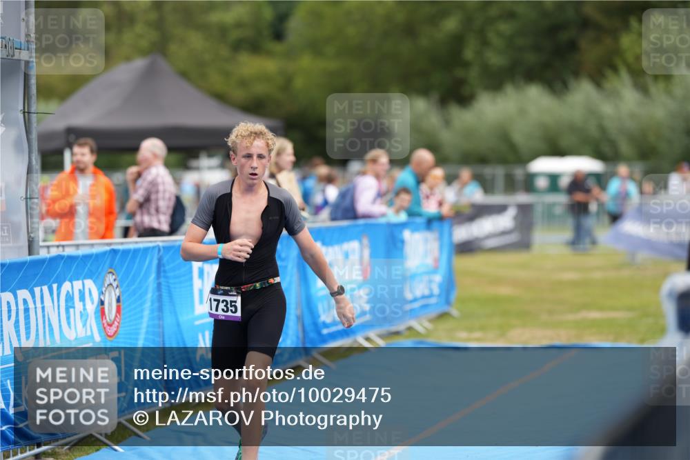 30.08.2026 - Elbe Triathlon Hamburg LAZAROV Photography http://msf.ph/oto/10029475 30.08.2026 12:42:43 Ziel 1735 meine-sportfotos.de