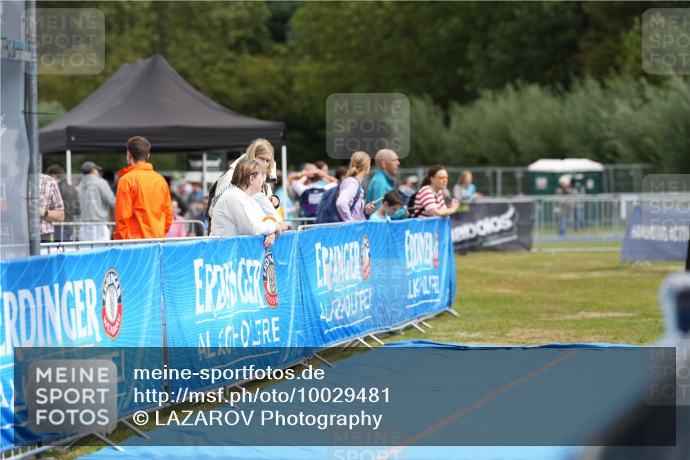30.08.2026 - Elbe Triathlon Hamburg LAZAROV Photography http://msf.ph/oto/10029481 30.08.2026 12:43:56 Ziel  meine-sportfotos.de