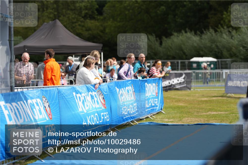 30.08.2026 - Elbe Triathlon Hamburg LAZAROV Photography http://msf.ph/oto/10029486 30.08.2026 12:44:00 Ziel  meine-sportfotos.de