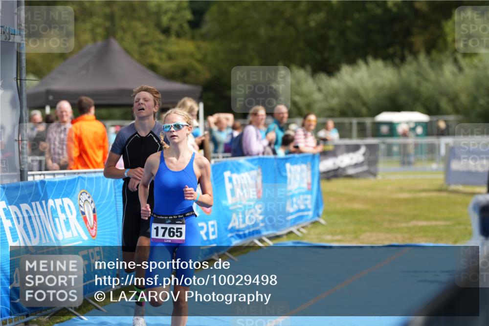 30.08.2026 - Elbe Triathlon Hamburg LAZAROV Photography http://msf.ph/oto/10029498 30.08.2026 12:44:12 Ziel 1747, 1765 meine-sportfotos.de