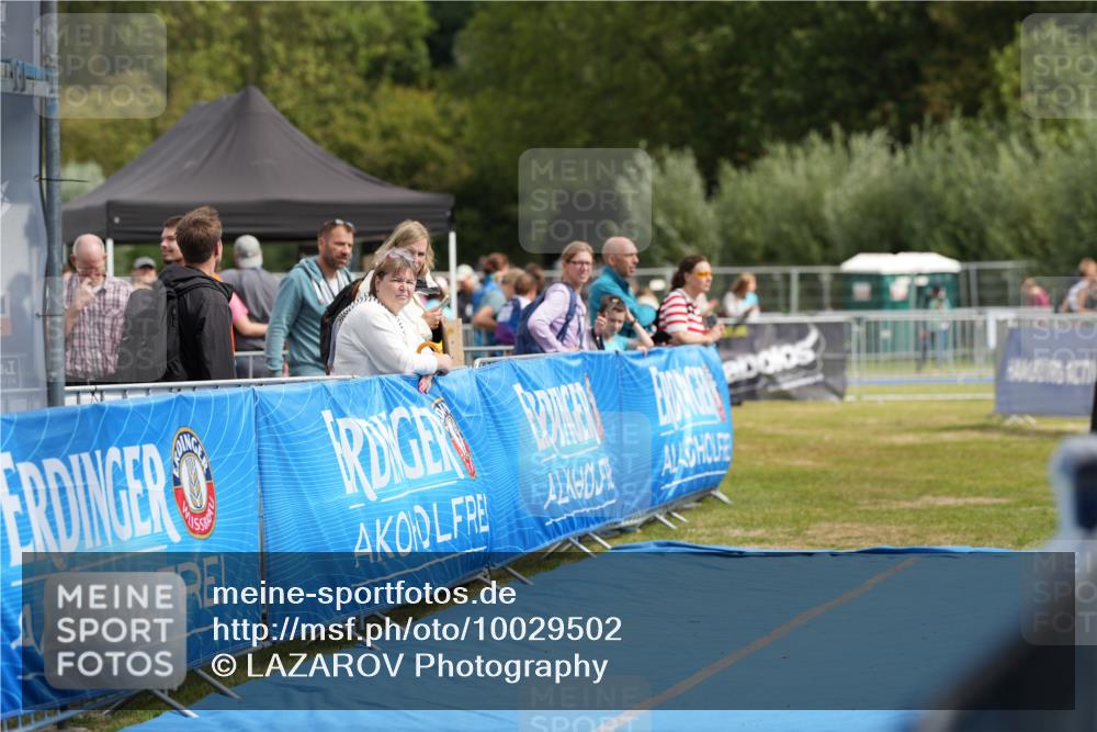 30.08.2026 - Elbe Triathlon Hamburg LAZAROV Photography http://msf.ph/oto/10029502 30.08.2026 12:44:35 Ziel  meine-sportfotos.de
