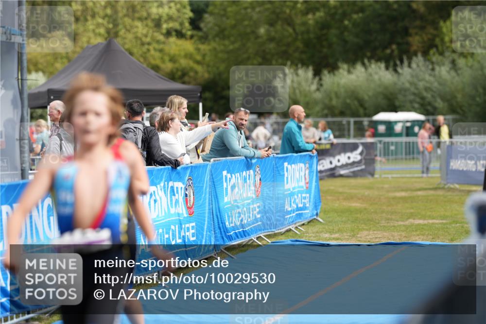 30.08.2026 - Elbe Triathlon Hamburg LAZAROV Photography http://msf.ph/oto/10029530 30.08.2026 12:47:29 Ziel 1728, 1760 meine-sportfotos.de