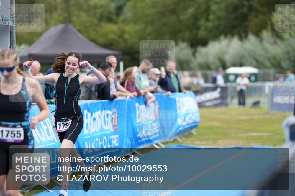 30.08.2026 - Elbe Triathlon Hamburg LAZAROV Photography http://msf.ph/oto/10029553 30.08.2026 12:53:08 Ziel 1755, 1768 meine-sportfotos.de