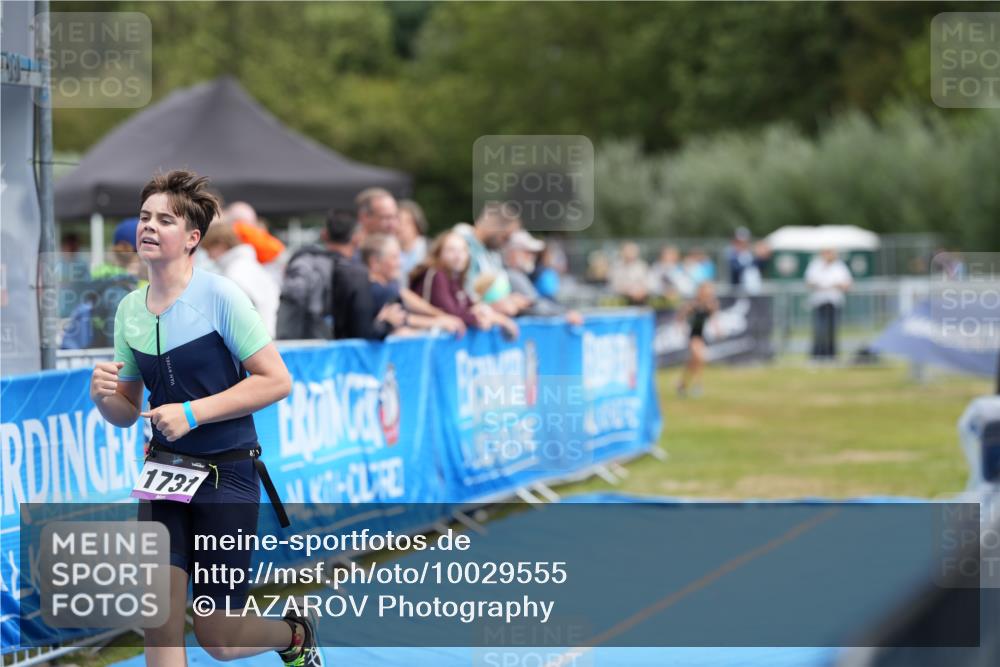 30.08.2026 - Elbe Triathlon Hamburg LAZAROV Photography http://msf.ph/oto/10029555 30.08.2026 12:53:18 Ziel 1731 meine-sportfotos.de