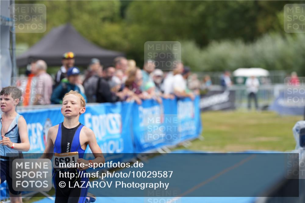 30.08.2026 - Elbe Triathlon Hamburg LAZAROV Photography http://msf.ph/oto/10029587 30.08.2026 12:54:48 Ziel 1839, 1880 meine-sportfotos.de