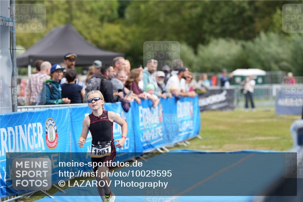 30.08.2026 - Elbe Triathlon Hamburg LAZAROV Photography http://msf.ph/oto/10029595 30.08.2026 12:55:03 Ziel 1851 meine-sportfotos.de