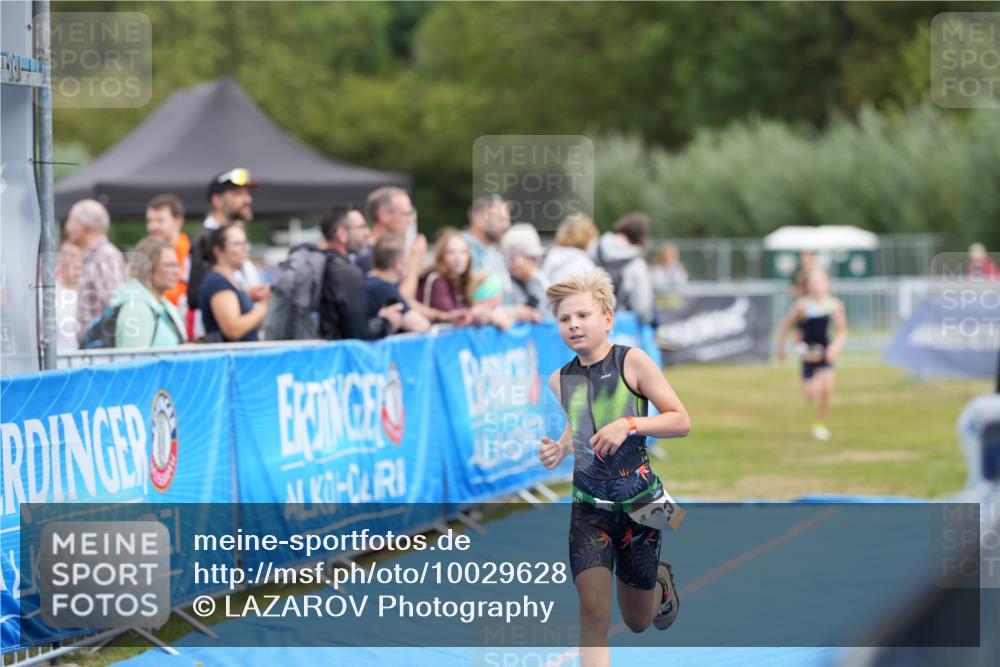 30.08.2026 - Elbe Triathlon Hamburg LAZAROV Photography http://msf.ph/oto/10029628 30.08.2026 12:56:49 Ziel 1835, 1848 meine-sportfotos.de
