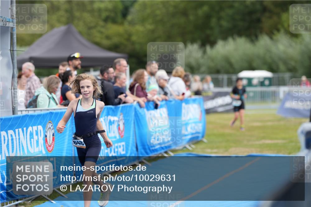 30.08.2026 - Elbe Triathlon Hamburg LAZAROV Photography http://msf.ph/oto/10029631 30.08.2026 12:56:52 Ziel 1608, 1835, 1848 meine-sportfotos.de