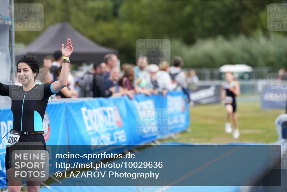 30.08.2026 - Elbe Triathlon Hamburg LAZAROV Photography http://msf.ph/oto/10029636 30.08.2026 12:57:00 Ziel 1608, 1832, 1858 meine-sportfotos.de