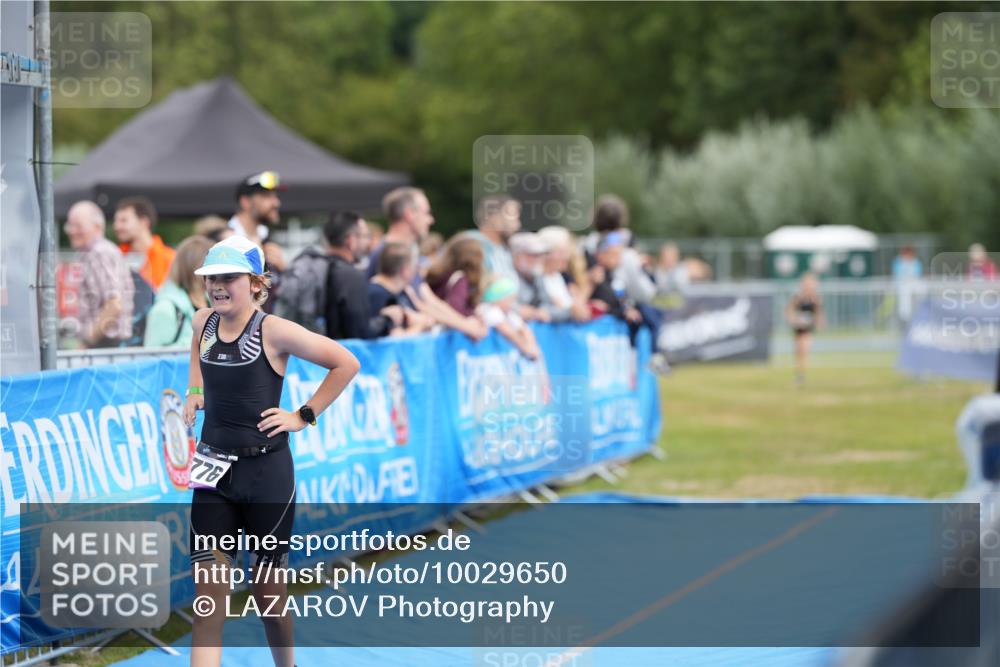 30.08.2026 - Elbe Triathlon Hamburg LAZAROV Photography http://msf.ph/oto/10029650 30.08.2026 12:57:59 Ziel 1776 meine-sportfotos.de