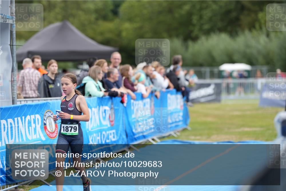 30.08.2026 - Elbe Triathlon Hamburg LAZAROV Photography http://msf.ph/oto/10029683 30.08.2026 12:59:58 Ziel 1879 meine-sportfotos.de