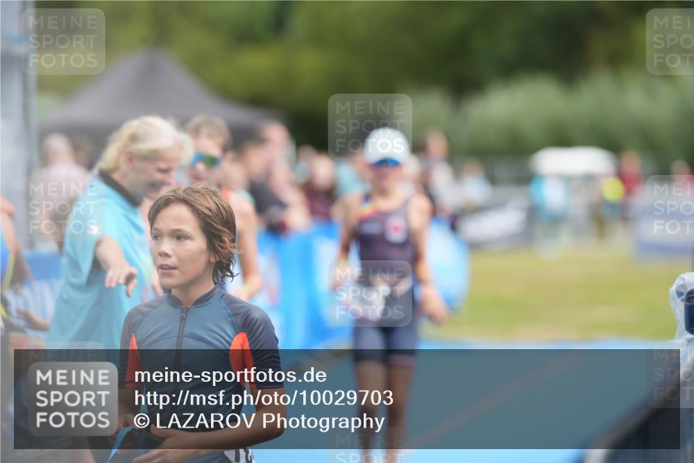 30.08.2026 - Elbe Triathlon Hamburg LAZAROV Photography http://msf.ph/oto/10029703 30.08.2026 13:01:12 Ziel 1783, 1837 meine-sportfotos.de