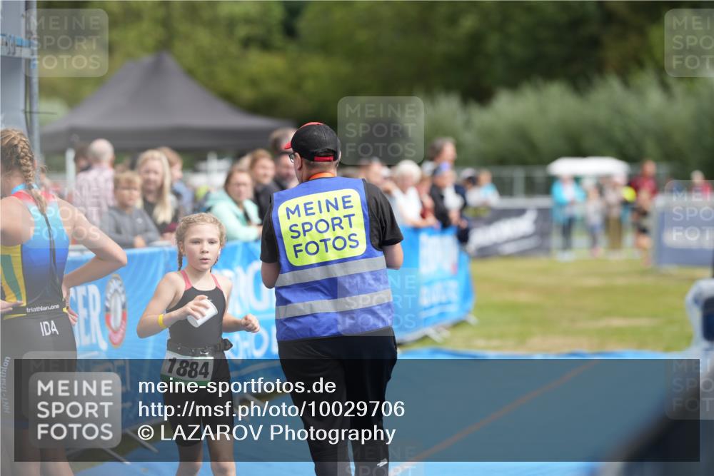 30.08.2026 - Elbe Triathlon Hamburg LAZAROV Photography http://msf.ph/oto/10029706 30.08.2026 13:01:22 Ziel  meine-sportfotos.de