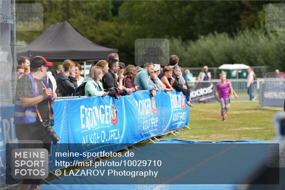 30.08.2026 - Elbe Triathlon Hamburg LAZAROV Photography http://msf.ph/oto/10029710 30.08.2026 13:02:12 Ziel 1873 meine-sportfotos.de