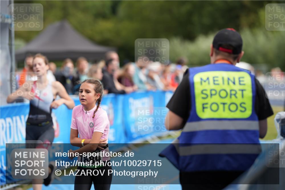 30.08.2026 - Elbe Triathlon Hamburg LAZAROV Photography http://msf.ph/oto/10029715 30.08.2026 13:02:31 Ziel 1820, 1889 meine-sportfotos.de