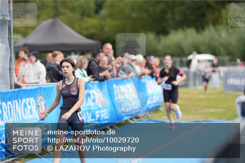 30.08.2026 - Elbe Triathlon Hamburg LAZAROV Photography http://msf.ph/oto/10029720 30.08.2026 13:03:11 Ziel 1808, 1883 meine-sportfotos.de