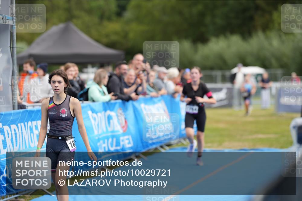 30.08.2026 - Elbe Triathlon Hamburg LAZAROV Photography http://msf.ph/oto/10029721 30.08.2026 13:03:11 Ziel 1808, 1883 meine-sportfotos.de