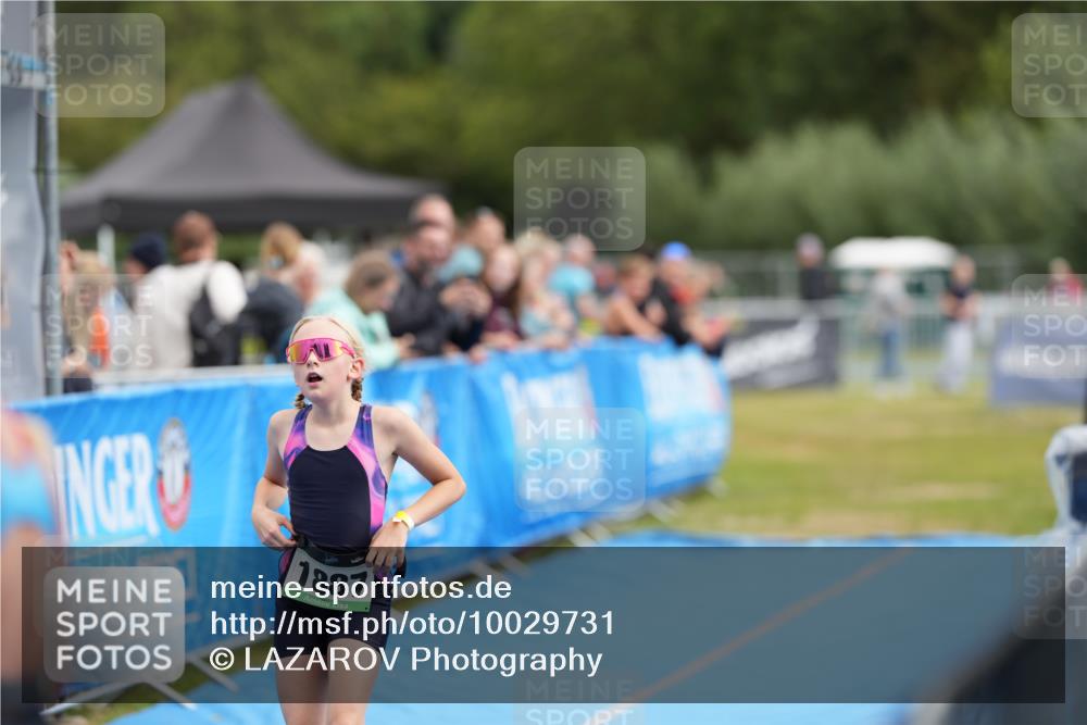 30.08.2026 - Elbe Triathlon Hamburg LAZAROV Photography http://msf.ph/oto/10029731 30.08.2026 13:03:35 Ziel 1887 meine-sportfotos.de