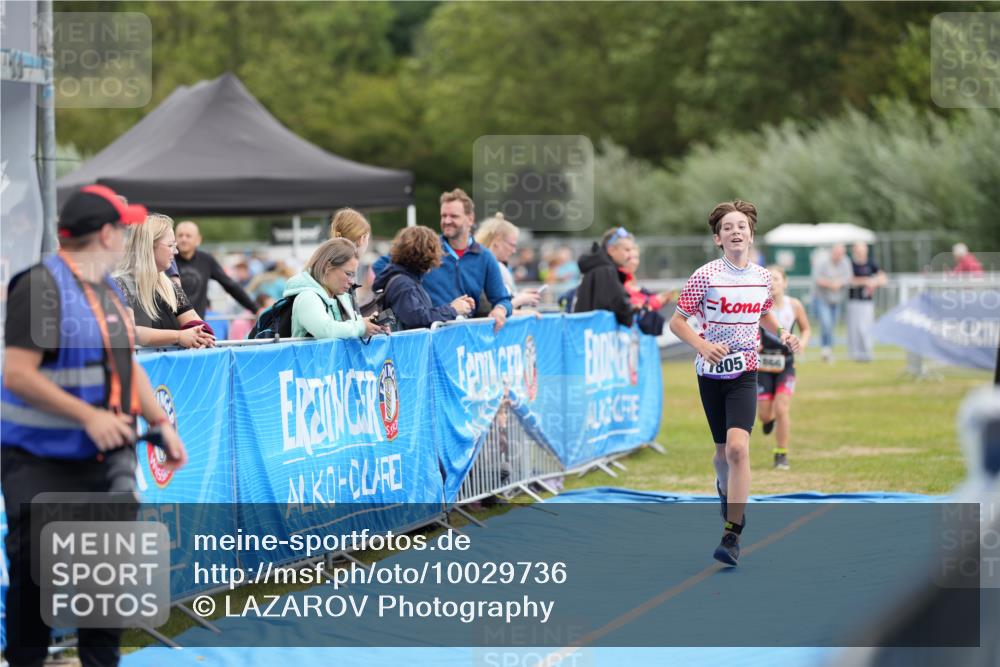 30.08.2026 - Elbe Triathlon Hamburg LAZAROV Photography http://msf.ph/oto/10029736 30.08.2026 13:04:47 Ziel 1805, 1866 meine-sportfotos.de