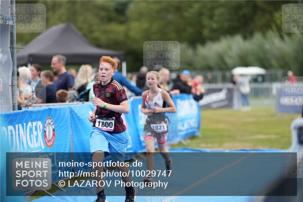 30.08.2026 - Elbe Triathlon Hamburg LAZAROV Photography http://msf.ph/oto/10029747 30.08.2026 13:07:05 Ziel 1800, 1821 meine-sportfotos.de