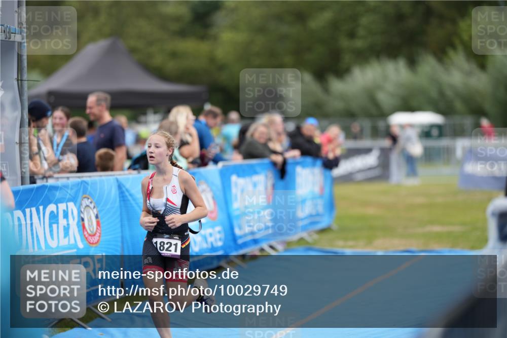 30.08.2026 - Elbe Triathlon Hamburg LAZAROV Photography http://msf.ph/oto/10029749 30.08.2026 13:07:06 Ziel 1800, 1821 meine-sportfotos.de