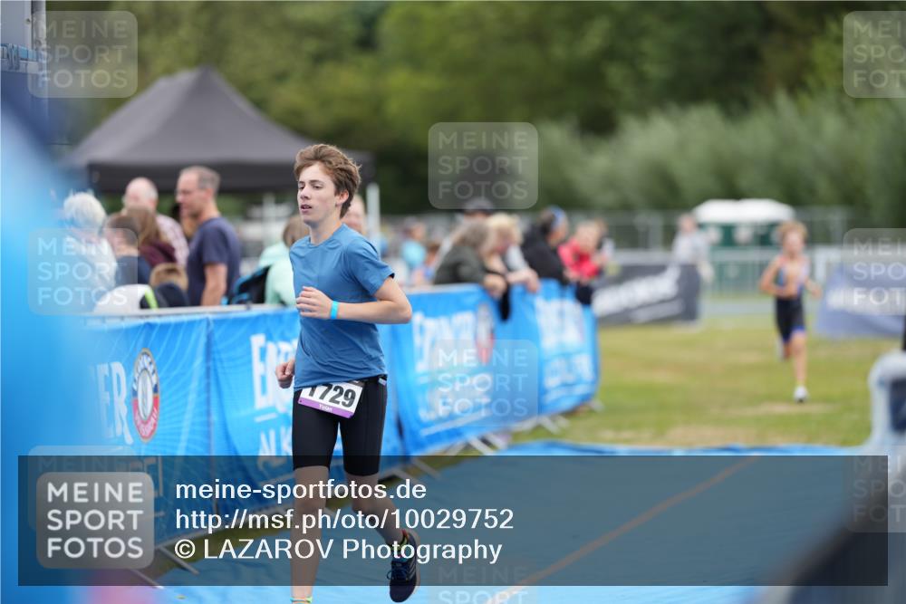 30.08.2026 - Elbe Triathlon Hamburg LAZAROV Photography http://msf.ph/oto/10029752 30.08.2026 13:07:39 Ziel 1729, 1778 meine-sportfotos.de