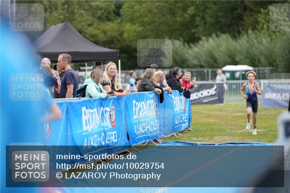 30.08.2026 - Elbe Triathlon Hamburg LAZAROV Photography http://msf.ph/oto/10029754 30.08.2026 13:07:40 Ziel 1729, 1778 meine-sportfotos.de
