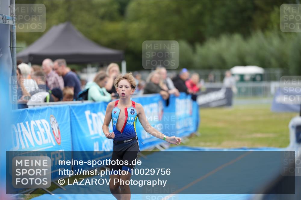30.08.2026 - Elbe Triathlon Hamburg LAZAROV Photography http://msf.ph/oto/10029756 30.08.2026 13:07:44 Ziel 1778 meine-sportfotos.de