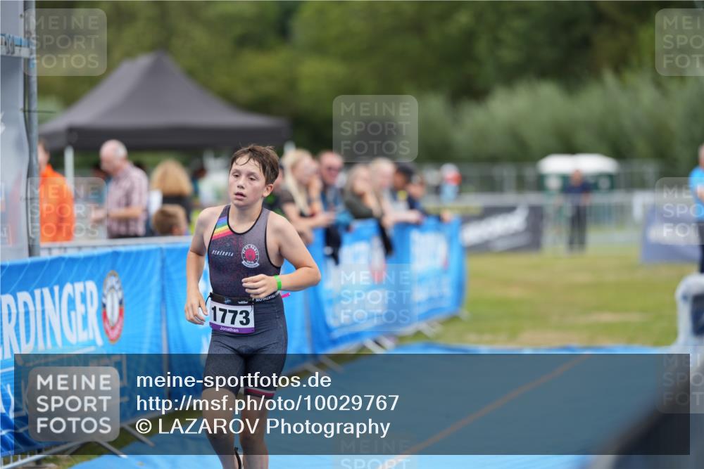30.08.2026 - Elbe Triathlon Hamburg LAZAROV Photography http://msf.ph/oto/10029767 30.08.2026 13:10:49 Ziel 1773 meine-sportfotos.de