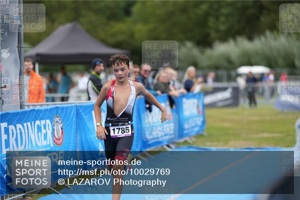 30.08.2026 - Elbe Triathlon Hamburg LAZAROV Photography http://msf.ph/oto/10029769 30.08.2026 13:12:12 Ziel 1785 meine-sportfotos.de