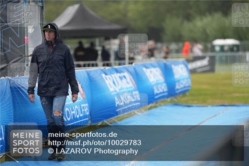 30.08.2026 - Elbe Triathlon Hamburg LAZAROV Photography http://msf.ph/oto/10029783 30.08.2026 15:59:24 Ziel  meine-sportfotos.de