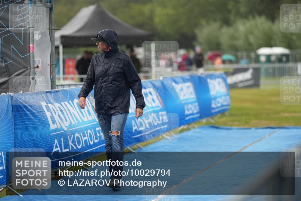 30.08.2026 - Elbe Triathlon Hamburg LAZAROV Photography http://msf.ph/oto/10029794 30.08.2026 16:06:40 Ziel  meine-sportfotos.de