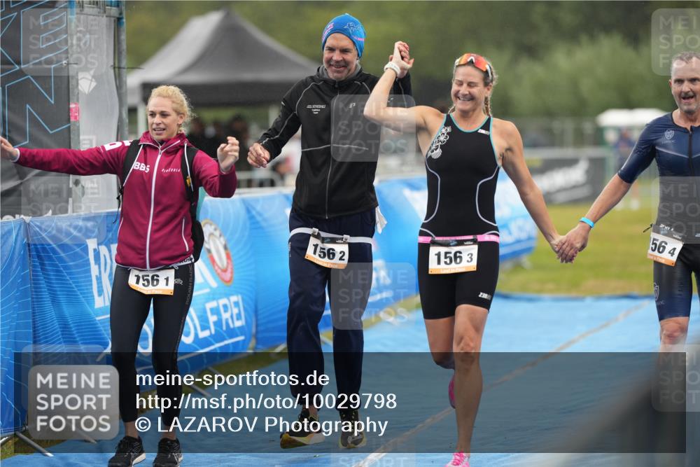 30.08.2026 - Elbe Triathlon Hamburg LAZAROV Photography http://msf.ph/oto/10029798 30.08.2026 16:09:40 Ziel  meine-sportfotos.de