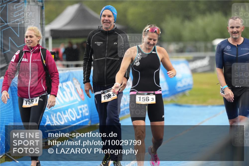 30.08.2026 - Elbe Triathlon Hamburg LAZAROV Photography http://msf.ph/oto/10029799 30.08.2026 16:09:40 Ziel  meine-sportfotos.de