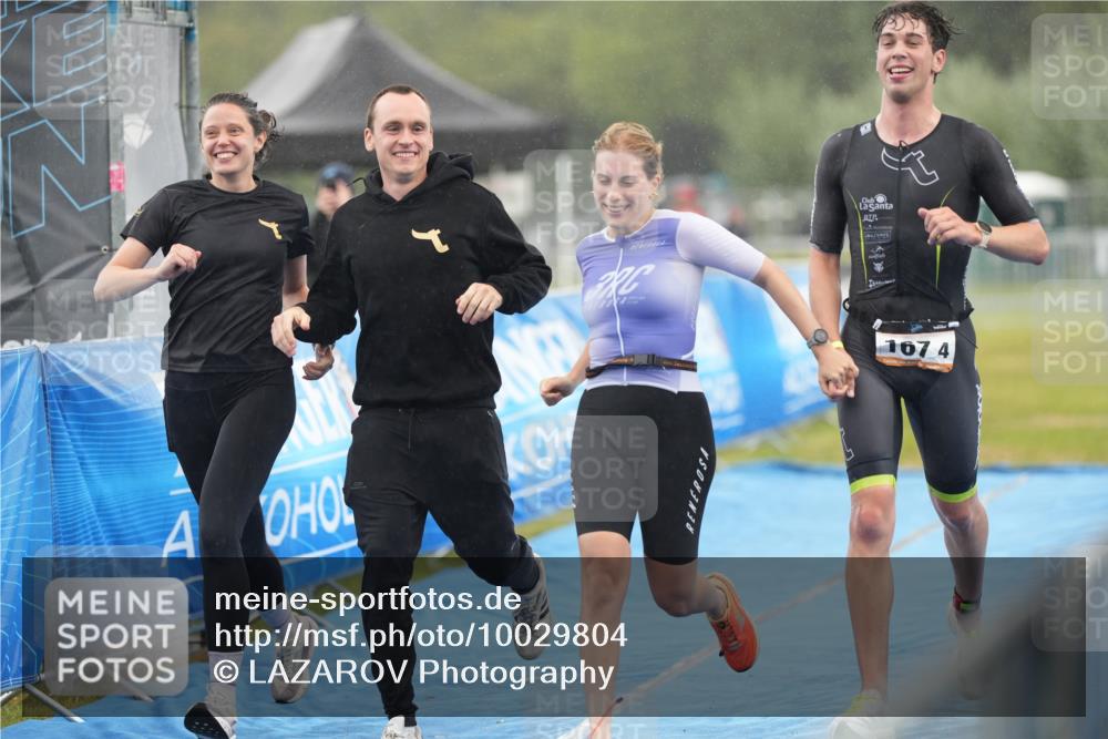 30.08.2026 - Elbe Triathlon Hamburg LAZAROV Photography http://msf.ph/oto/10029804 30.08.2026 16:11:08 Ziel  meine-sportfotos.de