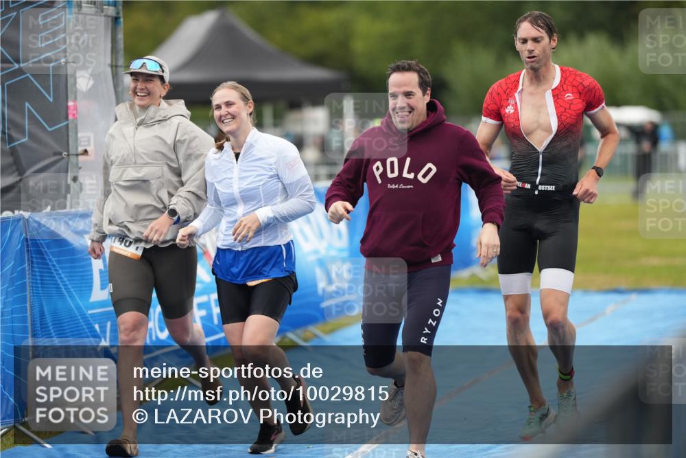30.08.2026 - Elbe Triathlon Hamburg LAZAROV Photography http://msf.ph/oto/10029815 30.08.2026 16:16:47 Ziel  meine-sportfotos.de